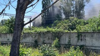 Incendiu &icirc;ntr-un depozit cu bazine petroliere, la Ploiești. Pericol major de explozie - mesaj RO-Alert de ultim moment