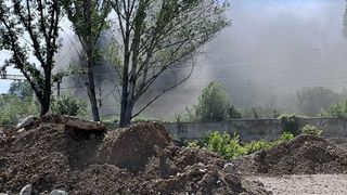 Incendiu &icirc;ntr-un depozit cu bazine petroliere, la Ploiești. Pericol major de explozie - mesaj RO-Alert de ultim moment