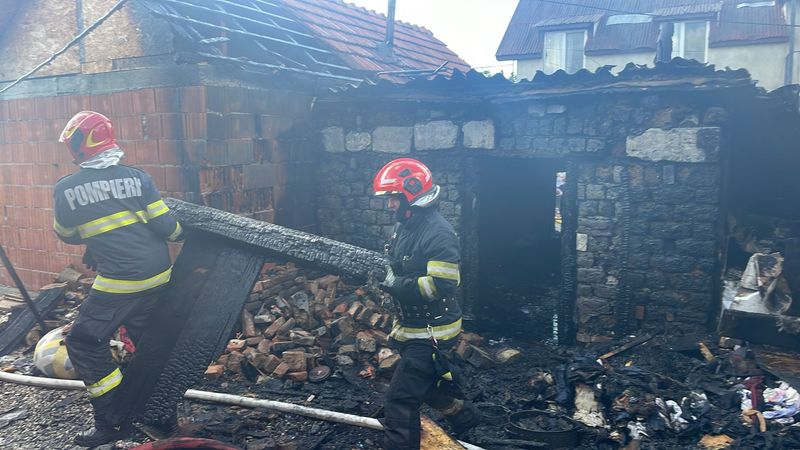 Intervenție pompieri