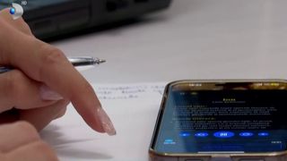 VIDEO- Învață pentru Bac din aplicații pe telefon. ,,Ai acolo tot, toate lecțiile video și mă descurc cel mai bine''