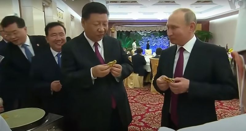 Liderul chinez Xi Jinping îl va primi joi pe Vladimir Putin