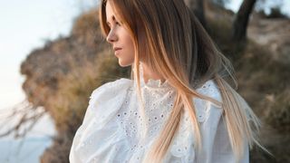 Cum să-ți faci buclele perfecte: metode și sfaturi de care să ții cont