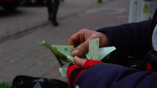 bani, bonuri de masa, tichete de vacanta, beneficii job 