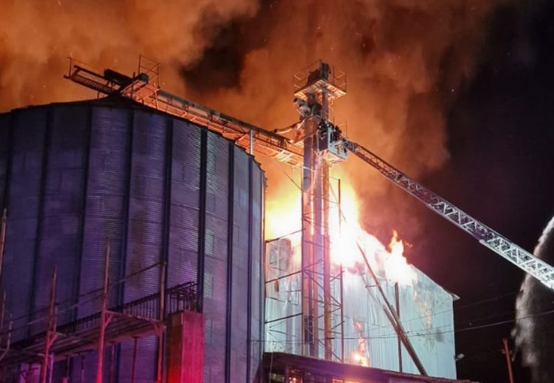 depozit furaje, interventie pompieri, incendiu furaje 