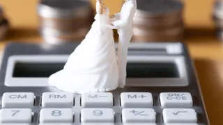 Impozitarea nunților și botezurilor, exclusă de Fisc