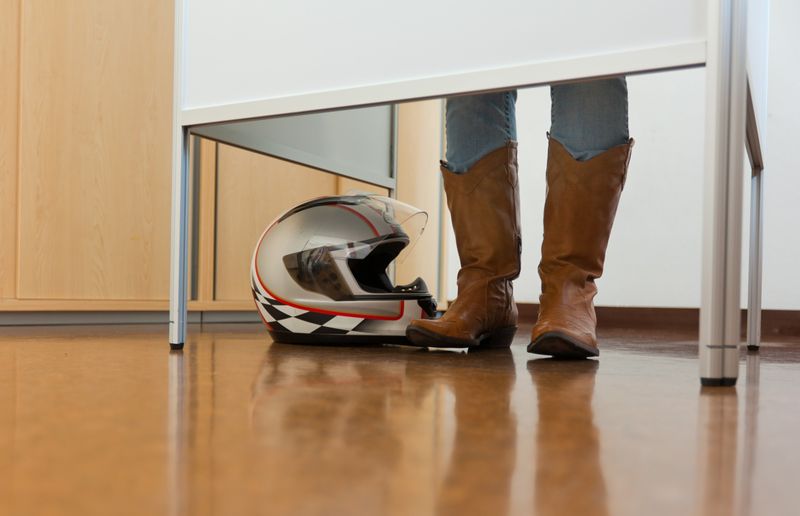 Dacă dorești să îți anulezi votul intenționat, poți face acest lucru lăsând buletinul de vot neștampilat