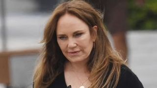 A fost un sex-simbol &icirc;n anii 1980, dar azi e de nerecunoscut. Actrița i-a șocat pe toți fanii cu apariția sa recentă la cumpărături