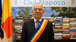 VIDEO Emil Boc, din nou în primăria din Cluj-Napoca. Primele declarații după câștigarea celui de-al șaselea mandat: "Am fost și voi rămâne primarul tuturor clujenilor"