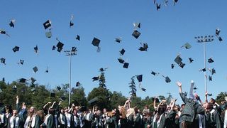 Mesaje și felicitări pentru absolvenții de clasa a 8-a