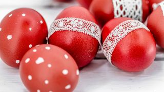 Când vopsesc ouăle roșii pentru Înălțarea Domnului 2024?