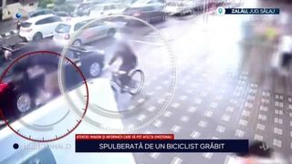 VIDEO Spulberată de un biciclist grăbit! Ce spun polițiștii