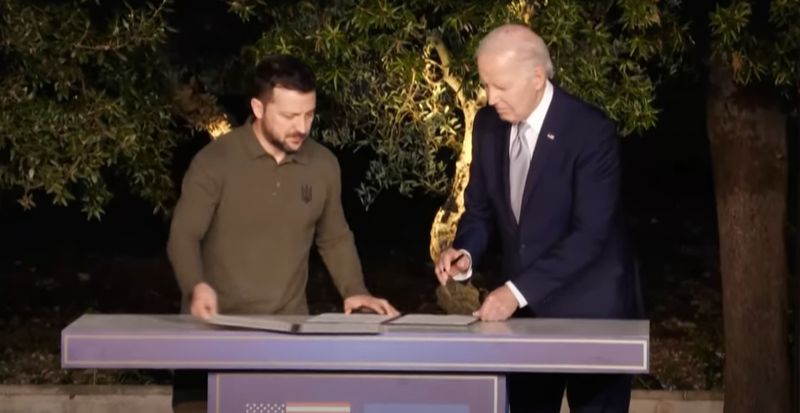 Acordul istoric semnat de Zelenski și Joe Biden