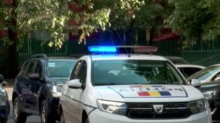 O copilă de 10 ani din Satu Mare, aproape răpită în plină stradă! Fata a fost salvată de trecători