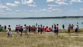 VIDEO O femeie a fost găsită plutind în apă, cu fața în jos, la Techirghiol