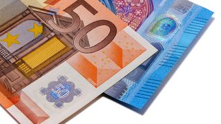 Cursul valutar BNR pentru 19 iunie 2024: Euro își continuă scăderea. Lira sterlină depășește nivelul de 5,9 lei