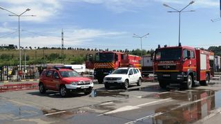 incendiu, supermarket iasi, persoane evacuate 