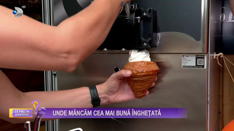 Înghețată pe croissant