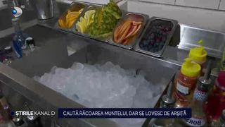 VIDEO Caută răcoarea muntelui, dar au dat de arșiță! Băuturile cu gheață au fost vedetele zilei în Brașov