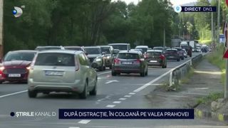 VIDEO După distracție, &icirc;n coloană pe Valea Prahovei! Traficul pe DN1 a fost infernal