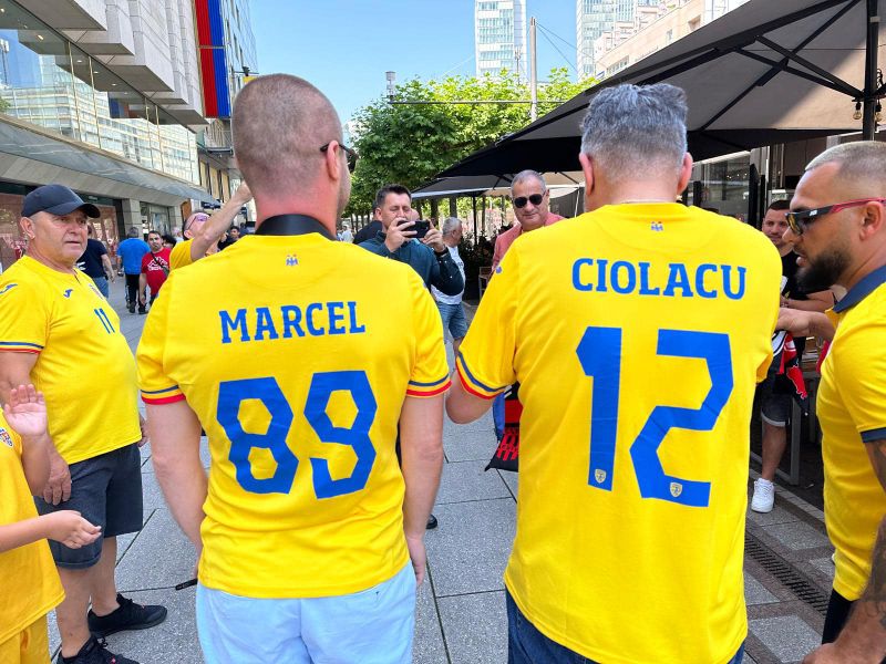 Marcel + Ciolacu, la meciul Slovacia - România