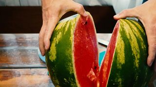 pepene rosu, fructe, fructe de vara 