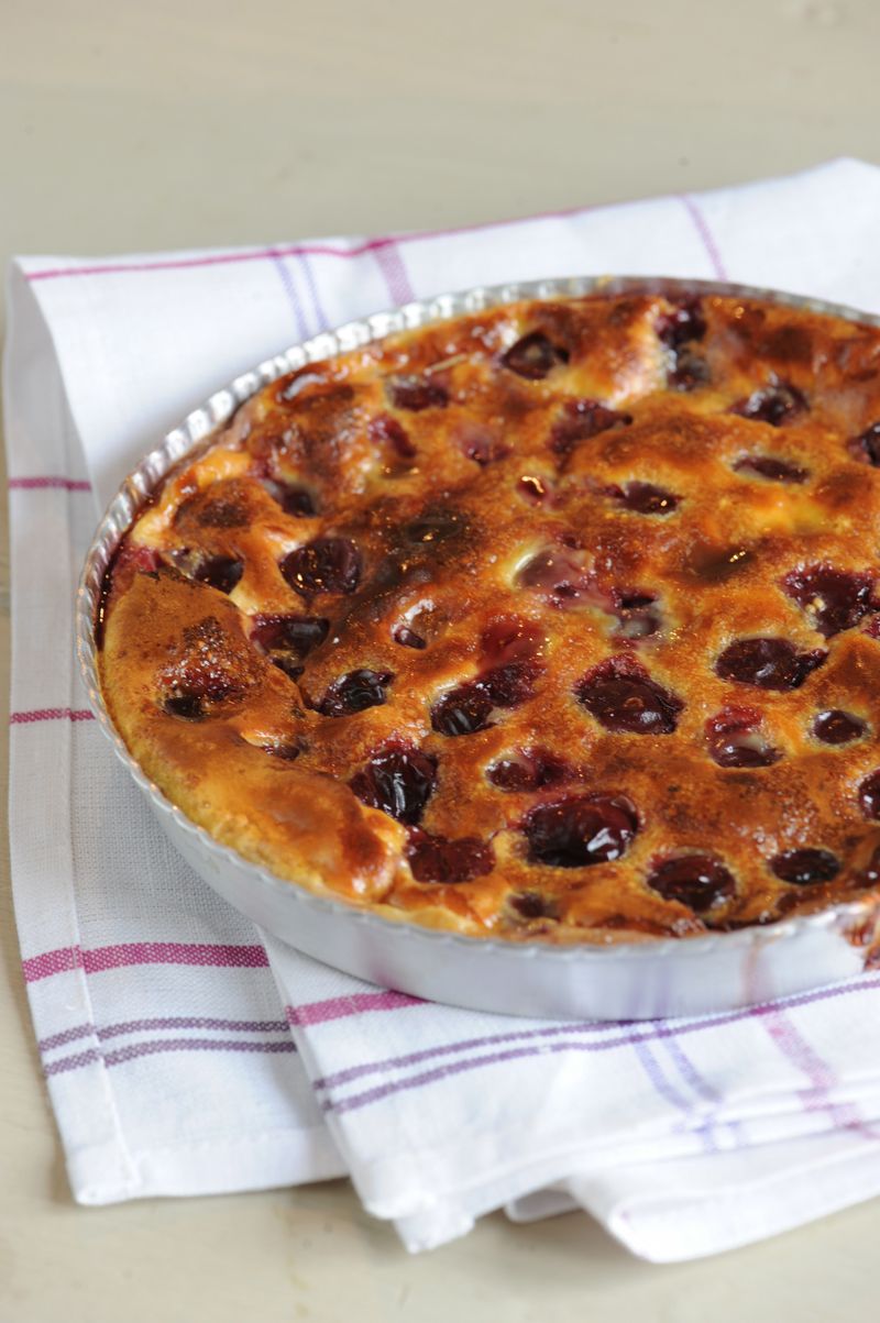 Prăjitură cu cireșe fără praf de copt