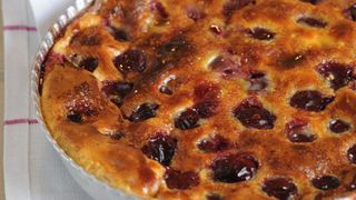 Prăjitură cu cireșe fără praf de copt