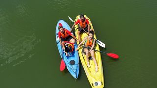 VIDEO Ce faci &icirc;n weekend, cu Claudia Costandiș. Plimbare printre nuferi, la 40 de minute de București