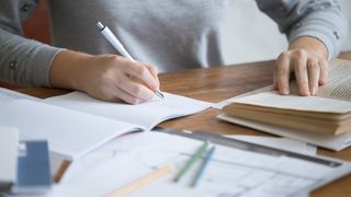 Calendar BAC 2024: Examene scrise &icirc;ncep azi, 1 iulie 2024, cu proba la Rom&acirc;nă