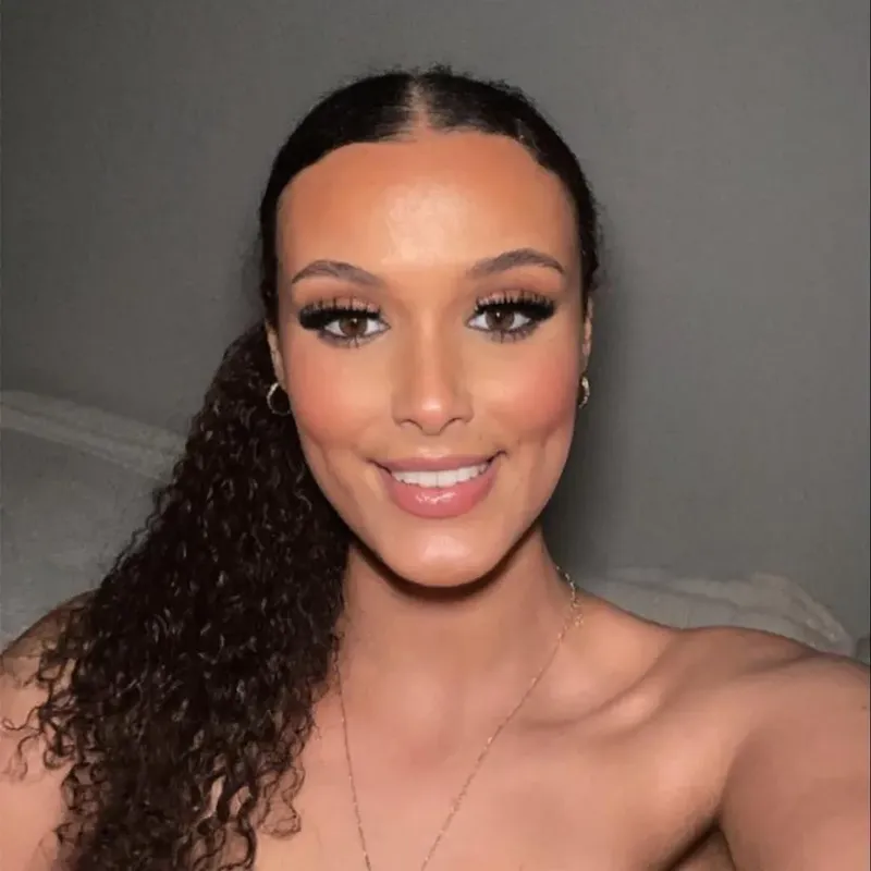 Mia Robins, într-o luptă dură cu o boală nemiloasă