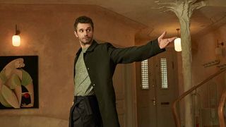 GALERIE FOTO!  Cod roșu de seducție! Yiğit Kirazcı, avocatul sexy din serialul "Tablou de familie", &icirc;ntr-un pictorial incendiar!