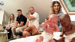 VIDEO Cursurile de îngrijire a bebelușilor, la mare căutare! Unde se află locul în care viitorii părinți se pregătesc pentru momentul în care vor avea copii?