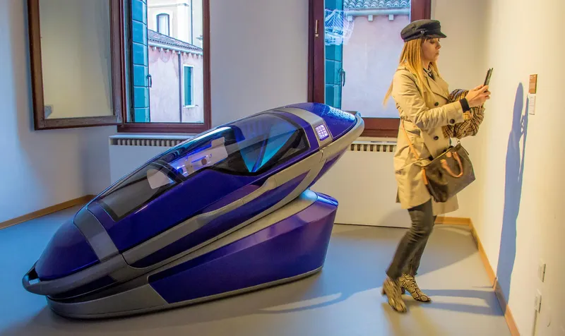 Sarcofagul inventat de Philip Nitschke promite moartea în câteva secunde