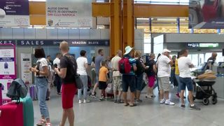 180 de pasageri blocați pe aeroport