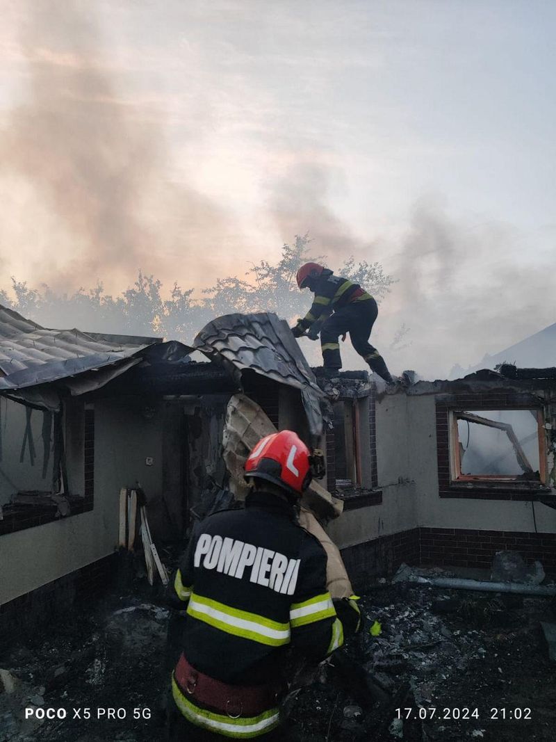 incendiu, barbat beat, vrancea 