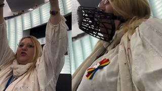 VIDEO Diana Șoșoacă, scoasă din Parlamentul European după ce a urlat în timpul ședinței. Europarlamentarul și-a pus botniță, a adus o icoană și un sac pentru cadavre
