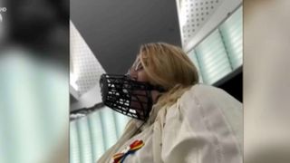 VIDEO Diana Șoșoacă, scoasă cu forța din Parlamentul European, după ce a făcut circ &icirc;n sală. Ce părere au politicienii despre evenimentul care a scandalizat Uniunea Europeană