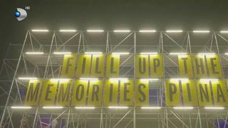 VIDEO A doua seară de distracție la Electric Castle! Tinerii continuă să fie pregătiți de spectacol