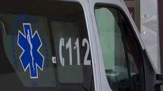 O fetiță de doar 3 ani, rănită grav după ce a picat de la etajul unei pensiuni. Ce s-a întâmplat cu ea după căzătura de la 5 metri înălțime