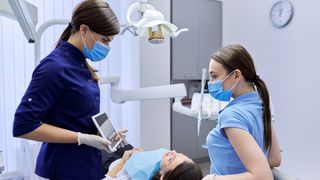 Stomatologie digitală: Beneficiază de ultimele inovații &icirc;n stomatologia modernă!