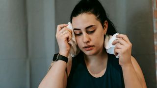 Simptomul care poate să arate că ai probleme cu inima. Multă lume îl ignoră: „Trebuie să mergem la medic”