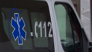 O femeie din Botoșani a născut în mijlocul străzii, în plină noapte! Bebelușul a fost dus de urgență la Terapie Intensivă