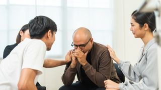 VIDEO Ce decizie din viață regretați? Iată ce au răspuns rom&acirc;nii!