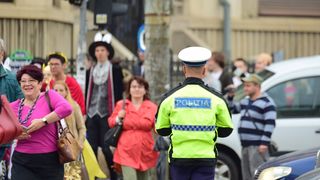 Când se schimbă buletinul: înainte sau după expirare? Mulți fac confuzia