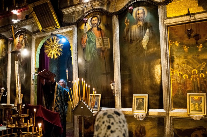 Rugăciune în Biserică