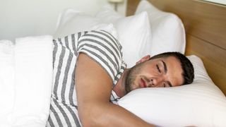 C&acirc;te ore trebuie să dormi pentru a trăi mai mult. Se pare că somnul crește durata de viață