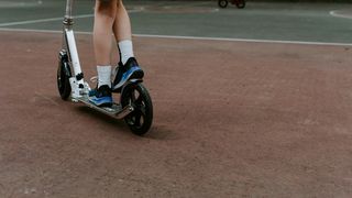 masina politie, accident 2 mai, trotineta 