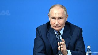 Vladimir Putin pregătește represalii, după ce a acuzat Ucraina de "provocare pe scară largă&rdquo;. Liderul rus a convocat de urgență Consiliul de Securitate al țării