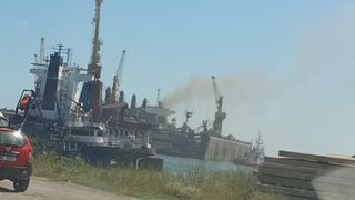 VIDEO Patru oameni au murit &icirc;ntr-un incendiu devastator &icirc;n Șantierul Naval Midia