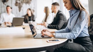 Ce se &icirc;nt&acirc;mplă dacă nu stai &icirc;n preaviz. Nu mulți angajați știu asta